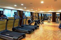 Gym at the Park Regis Kris Kin Hotel, Dubai Gym at the Park Regis Kris Kin Hotel, Dubai